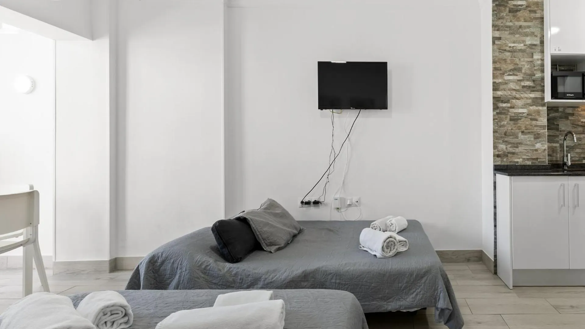 Apartamento Aguila 贝纳尔马德纳